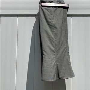 Banana Republic Women’s 8 Grey Skirt